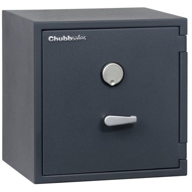 Chubbsafes Senator Grade 1 M2 45K Key Locking Safe with door closed