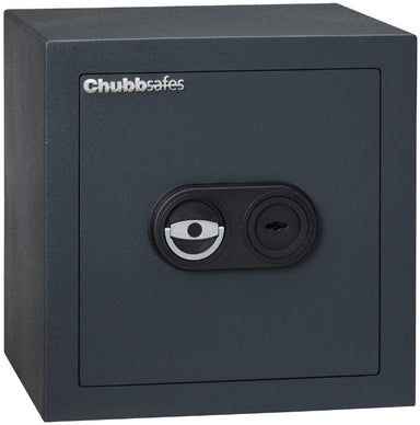 Chubbsafes Zeta Grade 0 Size 40K Key Locking Safe with door closed